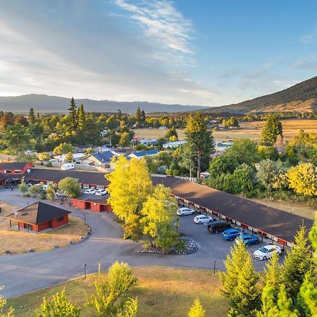 Parklands Motorlodge & Holiday Park Turangi Buitenkant foto