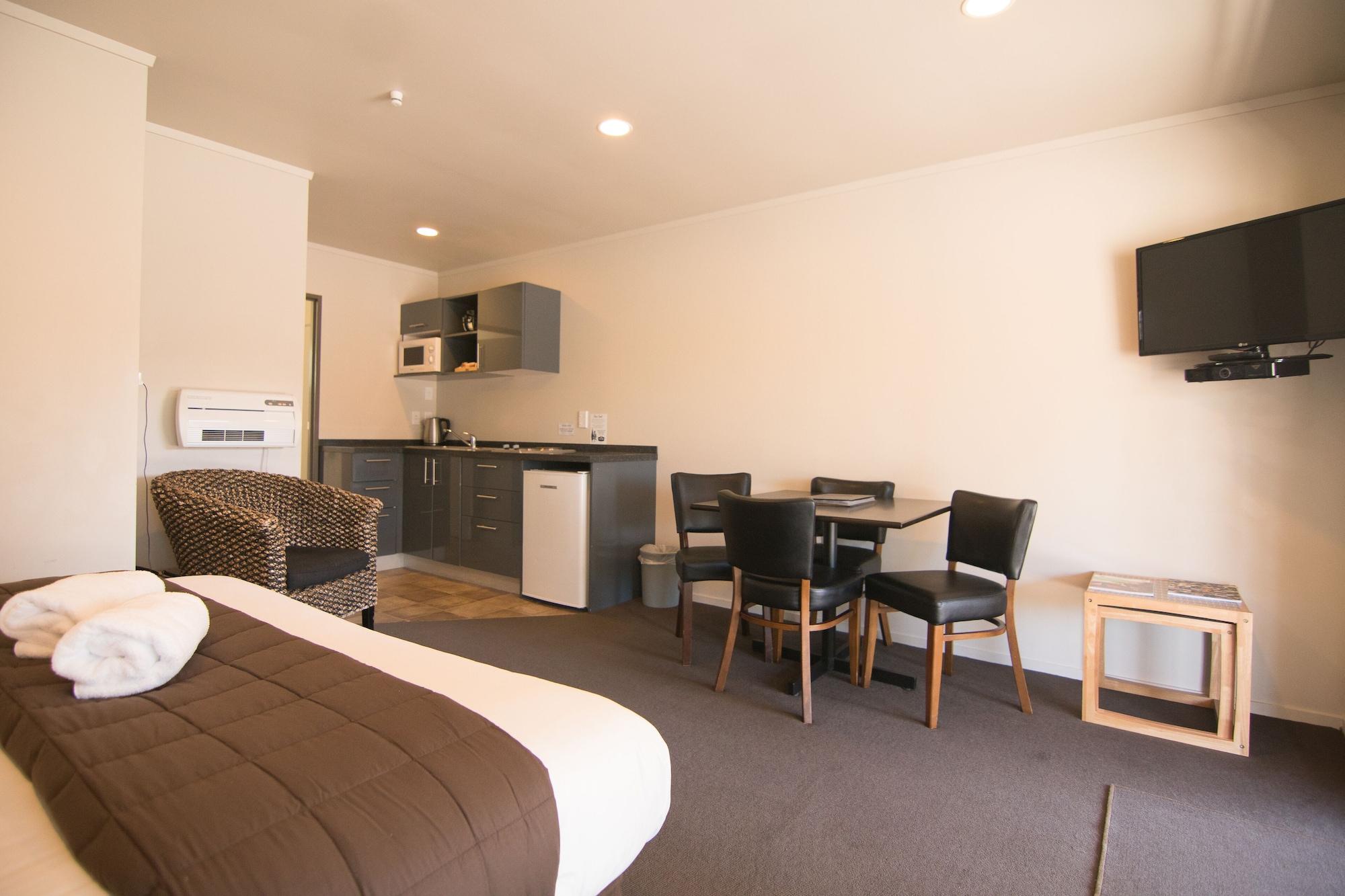 Parklands Motorlodge & Holiday Park Turangi Buitenkant foto
