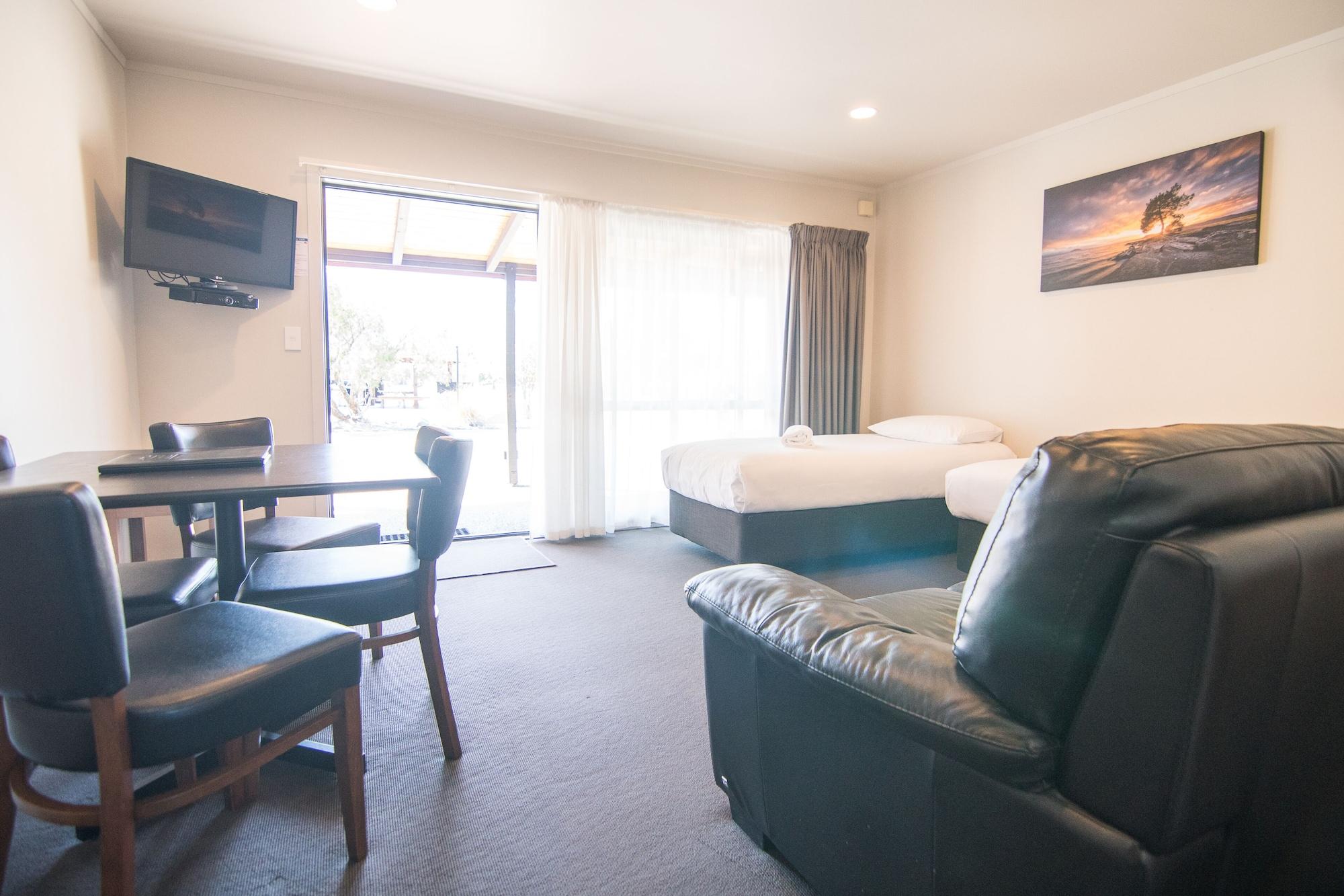 Parklands Motorlodge & Holiday Park Turangi Buitenkant foto