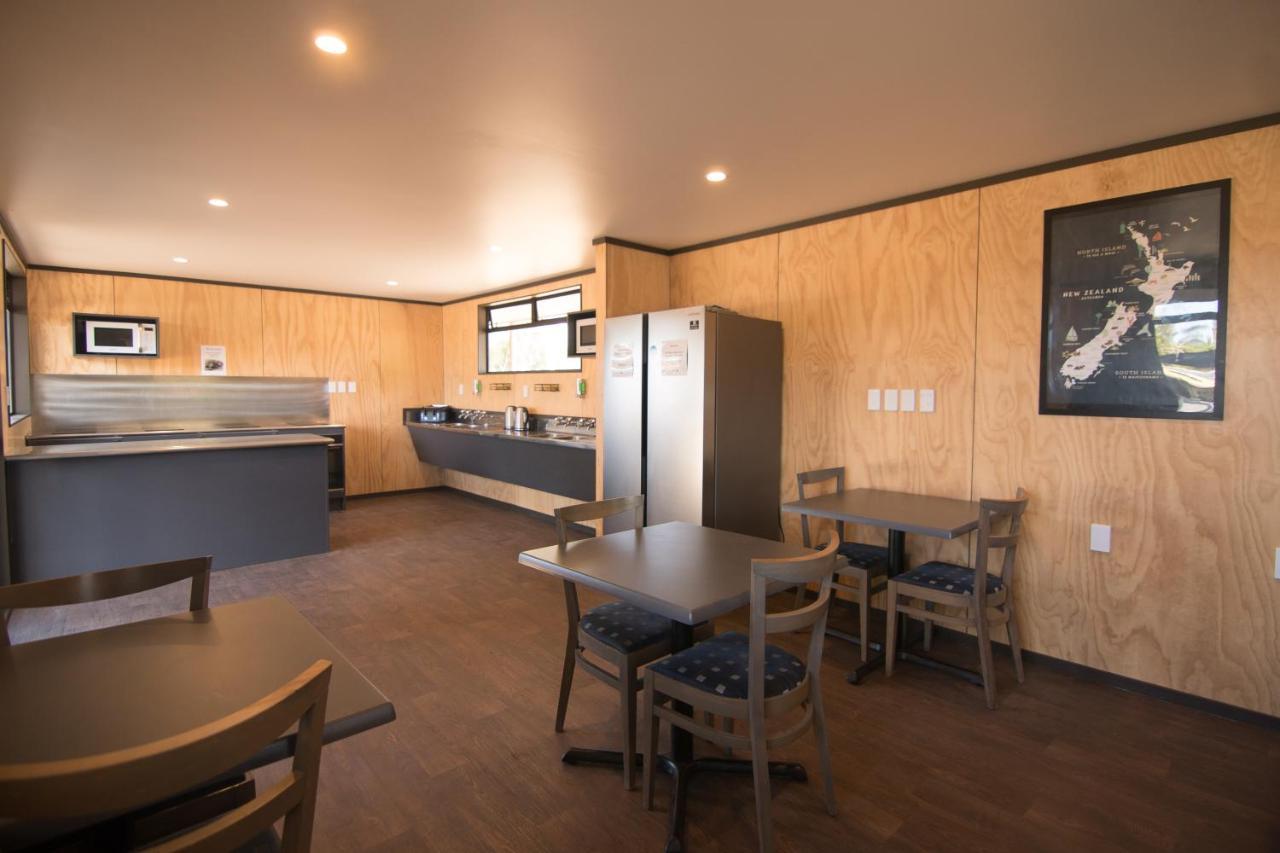 Parklands Motorlodge & Holiday Park Turangi Buitenkant foto